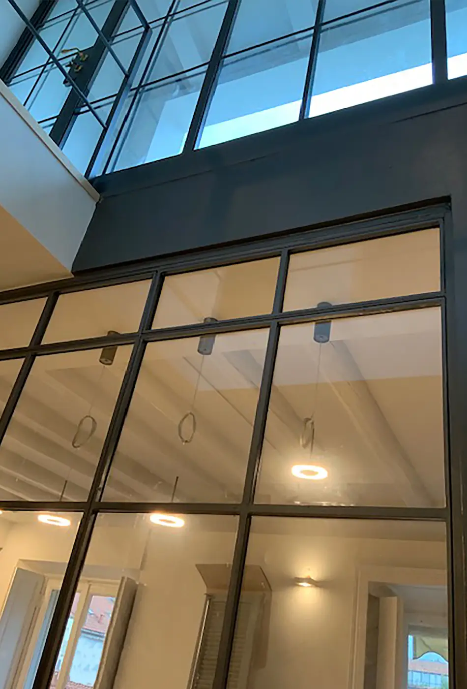 H – glass walls monza