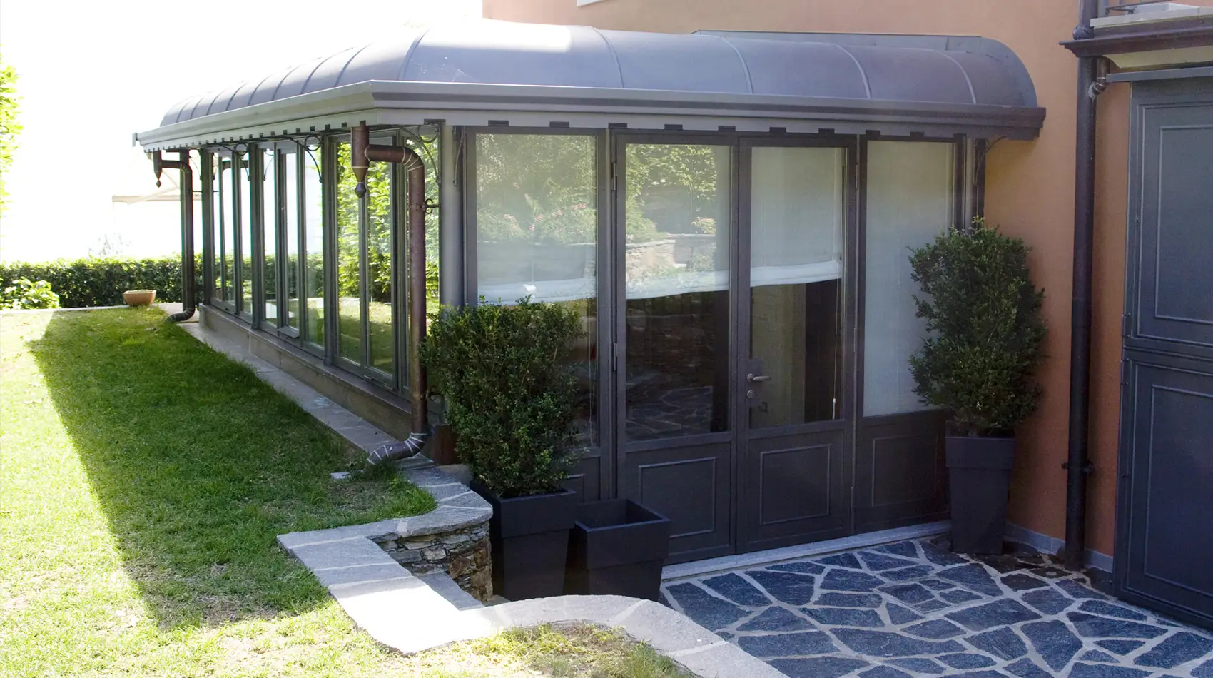 D – small romantic conservatory